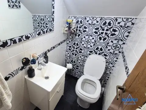 Depto Tipo Casa en Venta con 1 cocheras