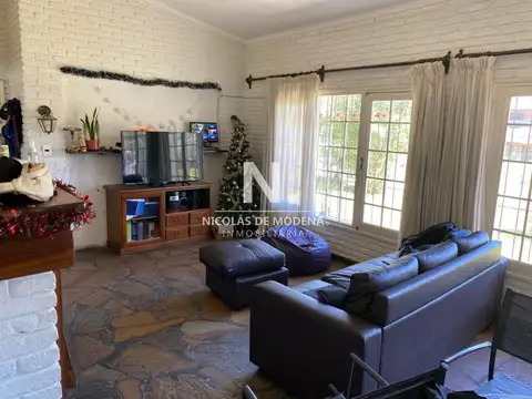 Vende casa de 3 dormitorios en Pinares, cerca del mar, Punta del Este