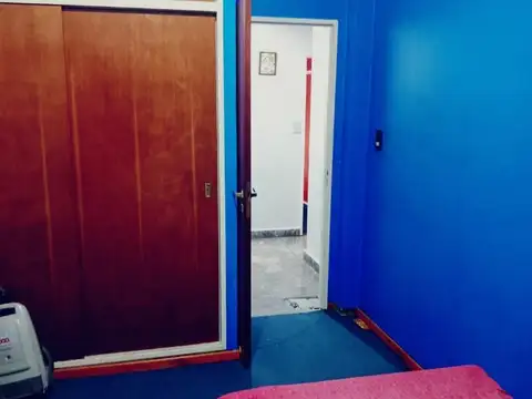 Ph de 4amb c/balcón aterrazado en primer piso por escalera