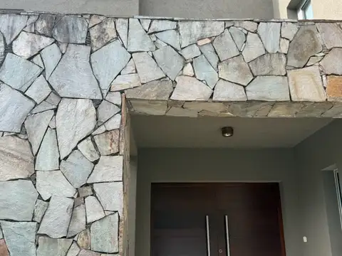 Casa en Venta en Barrancas De San Jose, USD 445.000