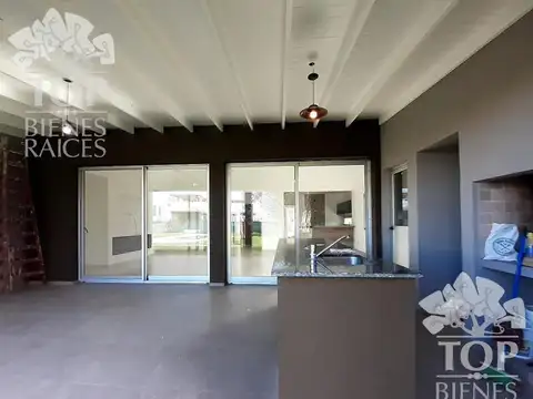 San Matías - Casa tres dormitorios con pileta 100