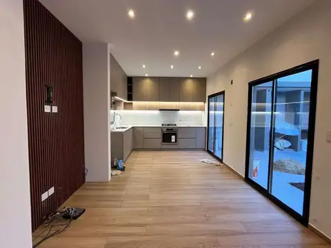 Casa en Venta en Floresta Norte, USD 150.000