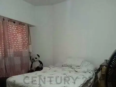 Venta PH 4 ambientes con patio en Castelar. Apto Credito SE ESCUCHA OFERTA