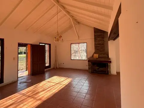 Casa 7 ambientes con 5 baños