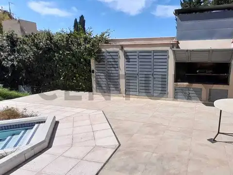 HERMOSA CASA DE CATEGORIA EN LA PUNTILLA