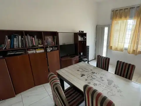 Depto Tipo Casa en Venta de 3 ambientes