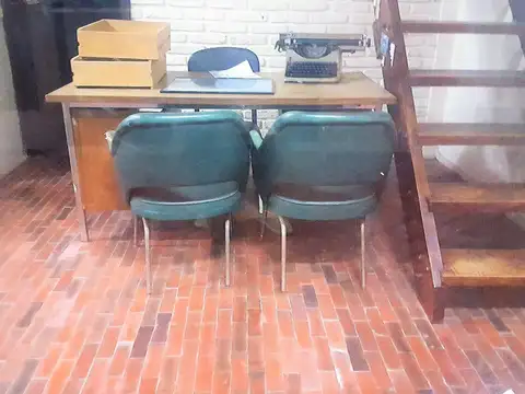 LOCAL EN SAN ISIDRO DE 33 M2 EN GALERIA FRENTE A ESTACIÓN