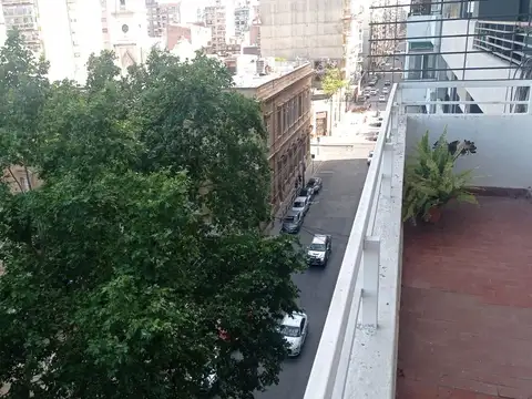 Amplio Semipiso Con Ventilación Cruzada