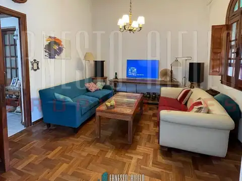 Casa en Venta en Bernal Oeste, USD 250.000