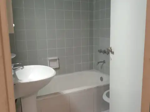 Departamento en Alquiler en Microcentro, $ 450.000