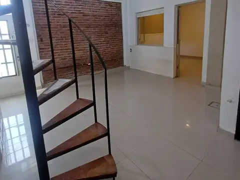 Depto Tipo Casa en Venta de 1 dormitorio