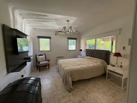 Casa 4 ambientes con 3 baños