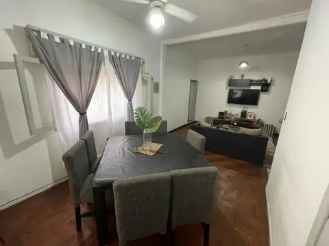 Depto Tipo Casa en Venta de 5 ambientes