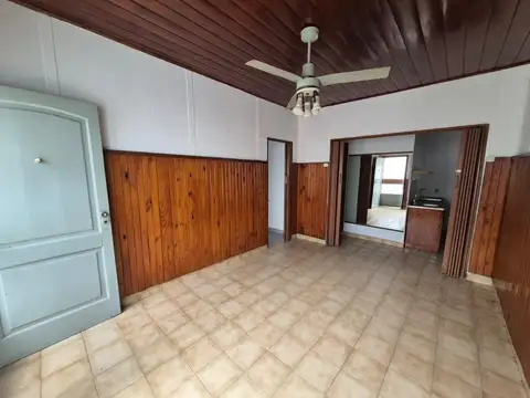 N Oroño 6100, Piso pb