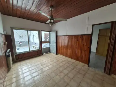 Depto Tipo Casa en Alquiler de 3 ambientes