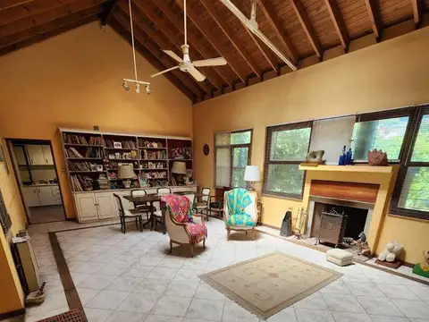 Casa en Venta en Olivos Vias/Maipu, USD 559.000