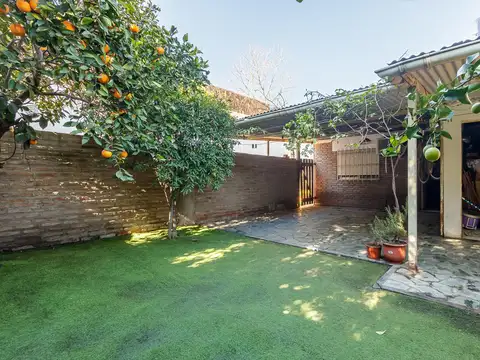 CASA A LA VENTA DOS DORMITORIOS EN ALBERDI