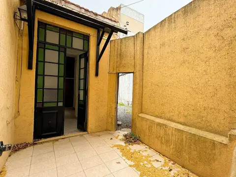 AMPLIA CASA SEMI CENTRO TANDIL