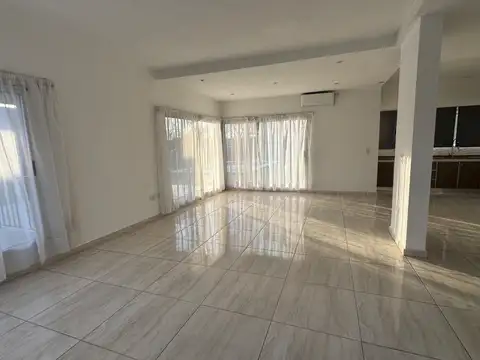 Casa en Venta en Santa Ines, USD 330.000