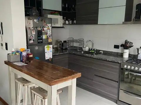 Casa en Venta en Adrogue, USD 160.000