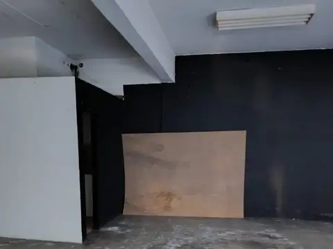 Venta de Galpón - Muy buen estado de conservación