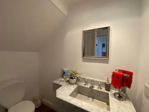 Casa en Alquiler al Oeste