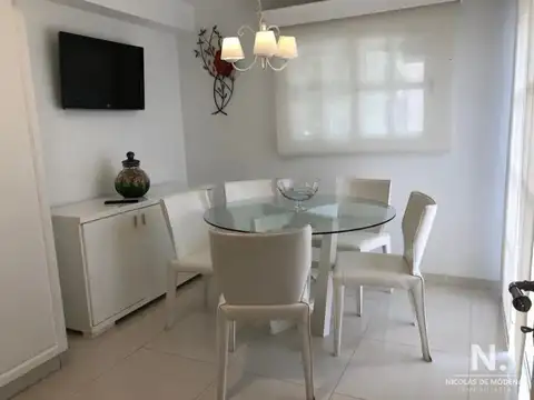 Casa 4 ambientes con 4 baños