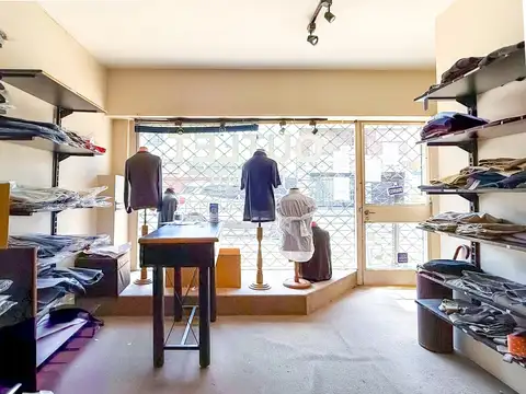 Local en Venta en Olivos, USD 330.000