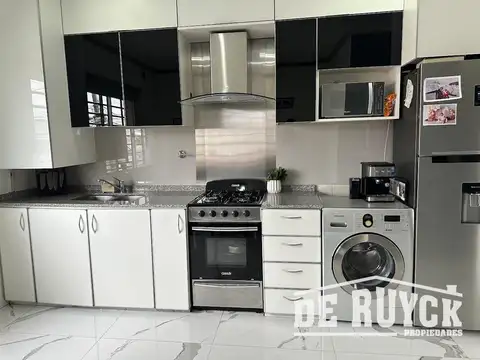 3 ambientes en Bernal, tipo duplex, con cochera