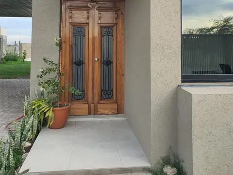 Venta Casa 2 dormitorios - Don Mateos, Funes