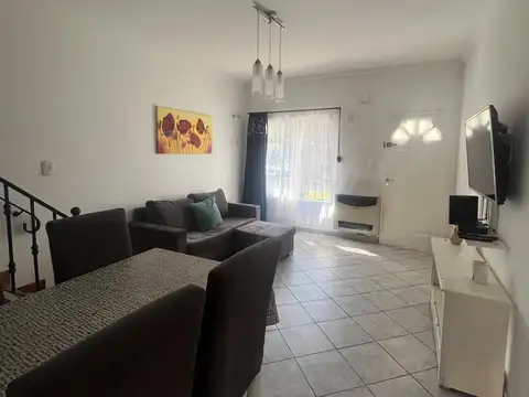 Depto Tipo Casa en Venta con 2 cocheras