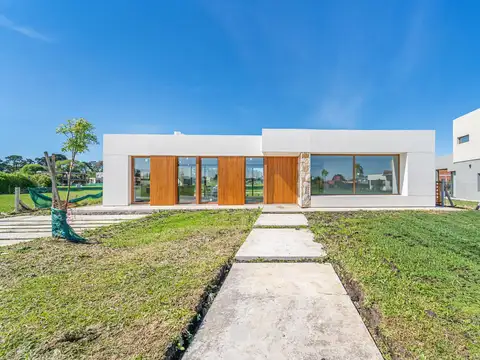 Casa en Alquiler de 3 dormitorios