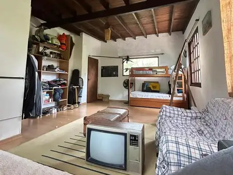 Casa 3 ambientes con 2 baños