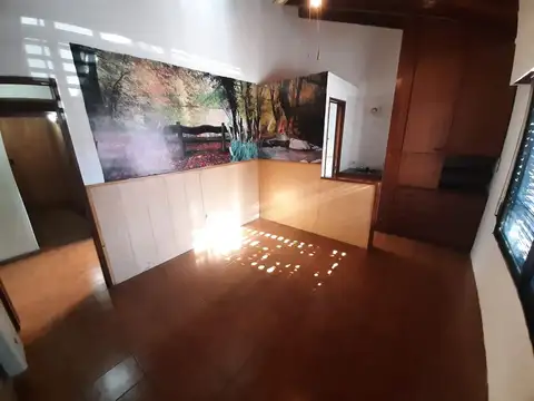 Amplia Casa en Quilmes Oeste