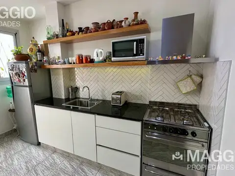 Casa 6 ambientes con 3 baños