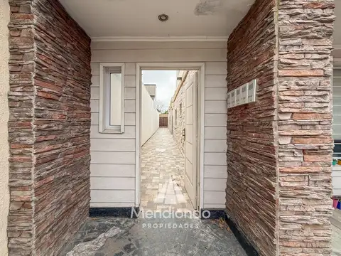 Depto Tipo Casa en Venta al Oeste