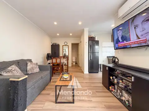 PH de 2 ambientes con patio y terraza propia con parrilla. CAISAMAR