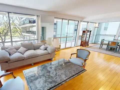 Venta semipiso sobre Av. Libertador 3700, Palermo.