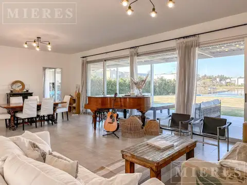 Casa en Venta al Sudeste