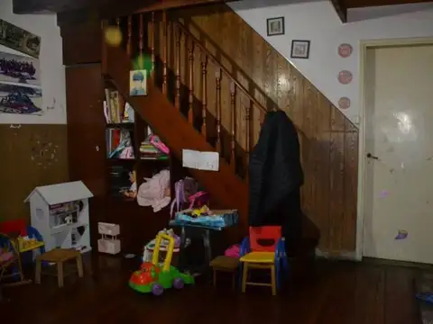 Depto Tipo Casa en Venta de 5 ambientes