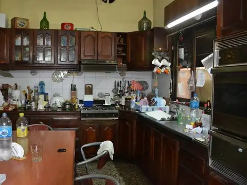 Depto Tipo Casa en Venta 80 años