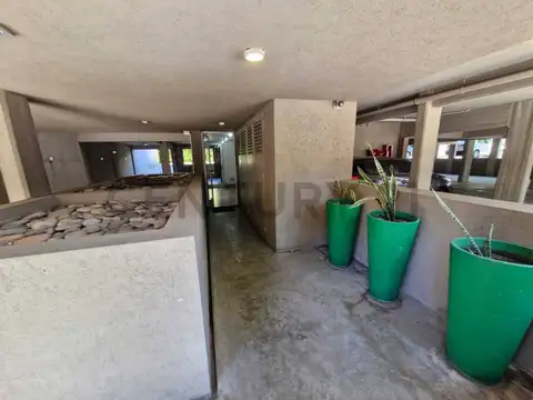 Francia 2500, Piso 1