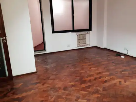 Paraguay 700, Piso 2