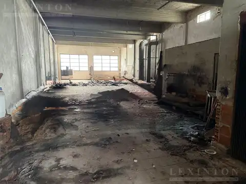 GALPON - EX-TINTORERIA - 700mts - VENTA VILLA CRESPO - APTO LOTE CONSTRUCCION