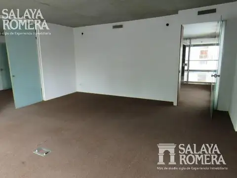 Oficina en Alquiler al Este