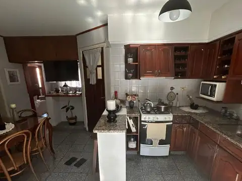Casa 4 ambientes con 1 baño