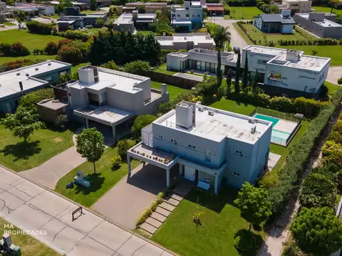 Casa en Venta en San Sebastian, USD 560.000