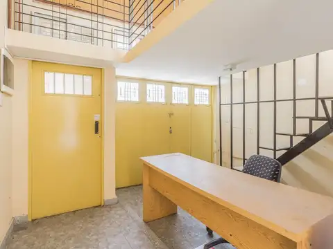 Casa 6 ambientes con 2 baños