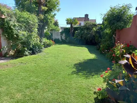 Rolland 1085, Hurlingham, Provincia de Buenos Aires, Argentina