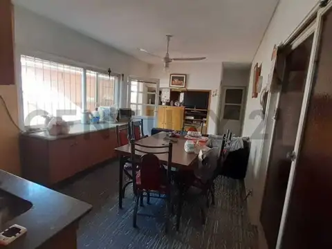 Mercedes Tomasa San Martin , Piso 0